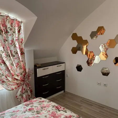 сирена Apartamento *