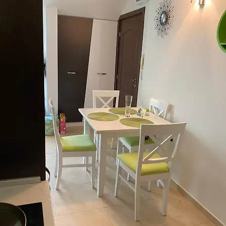 сирена Apartamento *